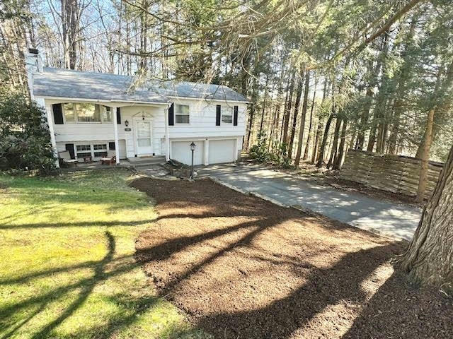 81 CARRIAGE HILL RD, BRATTLEBORO, VT 05301, photo 1 of 25