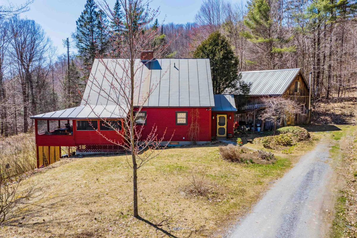 279 ROUNDHOUSE RD, CORINTH, VT 05039, photo 1 of 40