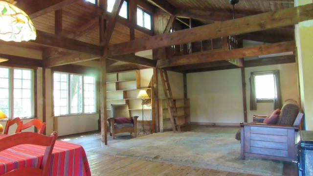 679 W HILL RD, PUTNEY, VT 05346, photo 3 of 20