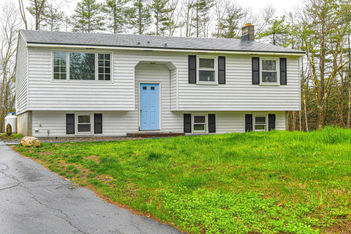 17 SILVER LN, GOFFSTOWN, NH 03045, photo 1 of 39