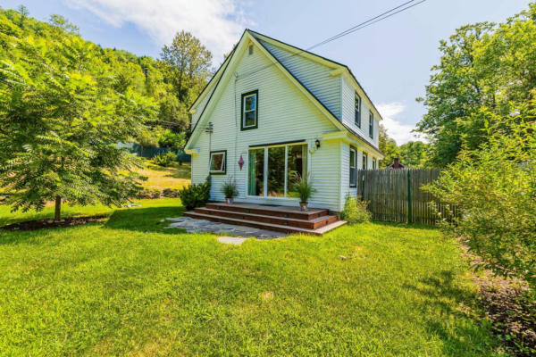 474 STAGE RD, POMFRET, VT 05067 - Image 1