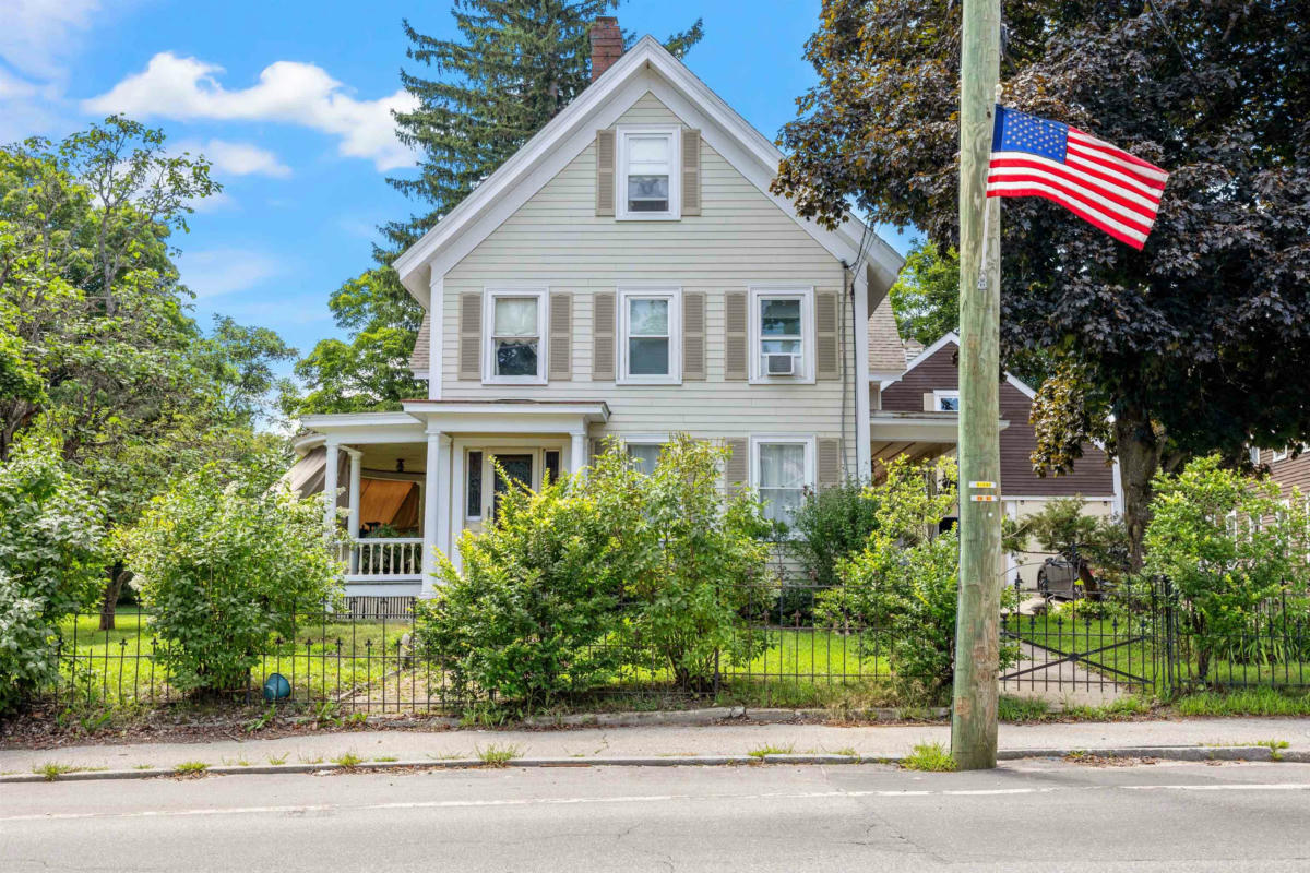 374 MAIN ST, FARMINGTON, NH 03835, photo 1 of 39